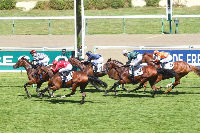Photo d'arrivée de la course pmu PRIX GONTAUT-BIRON HONG KONG JOCKEY CLUB à DEAUVILLE le Dimanche 11 août 2024