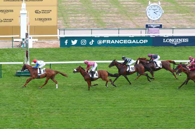 Photo d'arrivée de la course pmu PRIX DES MIRAMIONES à LONGCHAMP le Jeudi 29 août 2024