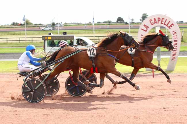 Photo d'arrivée de la course pmu PRIX DE CAGNES-SUR-MER à LA CAPELLE le Mercredi 4 septembre 2024
