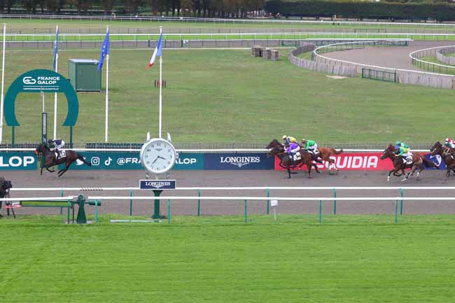 Photo d'arrivée de la course pmu PRIX DU CANAL DU HAMEAU à CHANTILLY le Samedi 7 septembre 2024