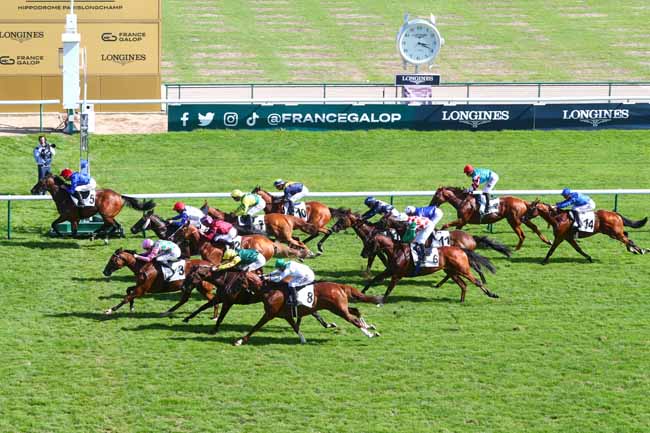 Photo d'arrivée de la course pmu PRIX RFM - SUPER HANDICAP DE LA RENTREE à LONGCHAMP le Dimanche 8 septembre 2024