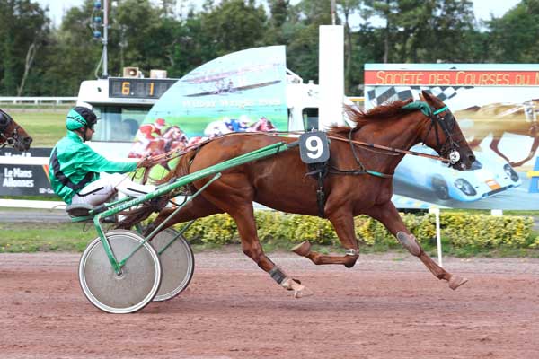 Photo d'arrivée de la course pmu PRIX C.C.M.B à LE MANS le Mercredi 11 septembre 2024