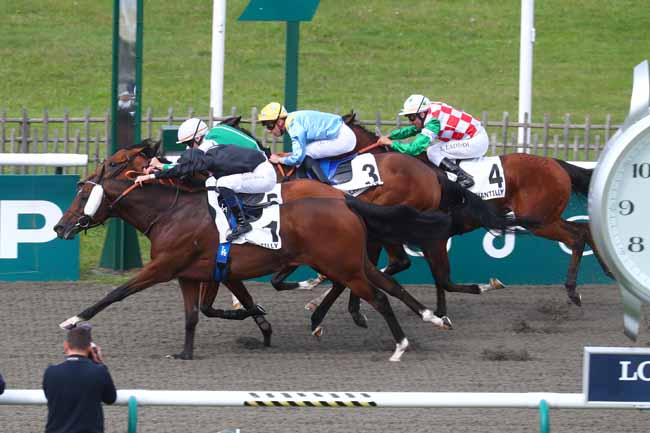 Photo d'arrivée de la course pmu PRIX TILBURY à CHANTILLY le Lundi 16 septembre 2024