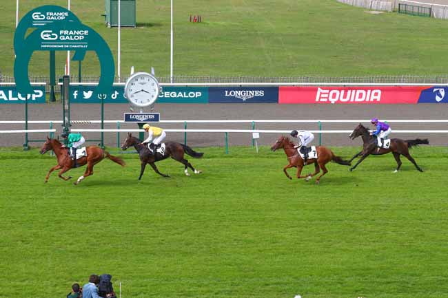 Photo d'arrivée de la course pmu PRIX DE LA FORTERELLE à CHANTILLY le Lundi 16 septembre 2024