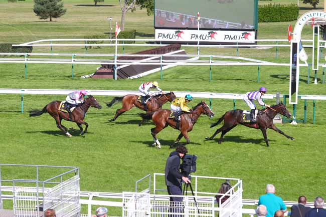 Photo d'arrivée de la course pmu PRIX DE VERBERIE à COMPIEGNE le Mardi 17 septembre 2024