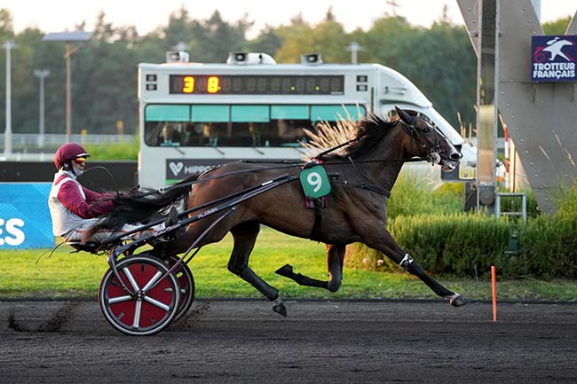 Photo d'arrivée de la course pmu PRIX DE BEAUCAIRE à PARIS-VINCENNES le Mardi 17 septembre 2024