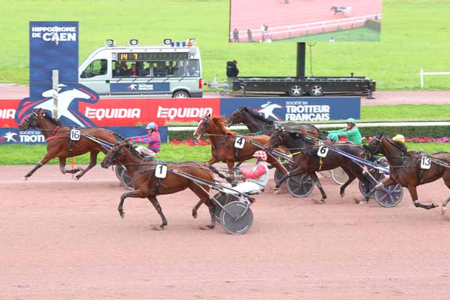 Photo d'arrivée de la course pmu PRIX D'AIREL à CAEN le Samedi 12 octobre 2024