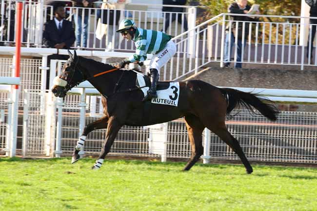 Photo d'arrivée de la course pmu PRIX JEAN SENS à AUTEUIL le Jeudi 24 octobre 2024
