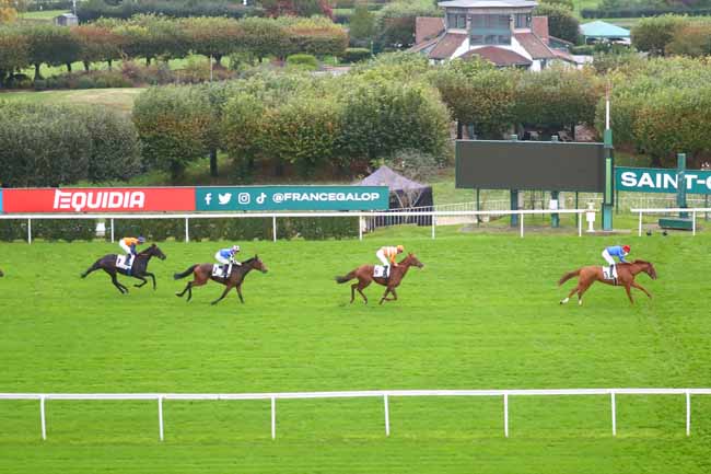 Photo d'arrivée de la course pmu PRIX DE FLORE à SAINT CLOUD le Dimanche 27 octobre 2024