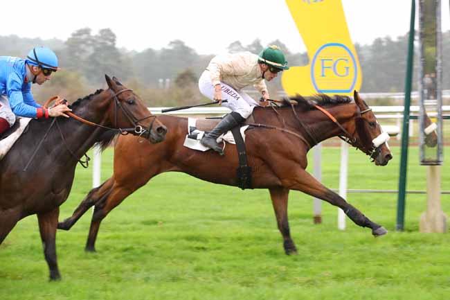 Photo d'arrivée de la course pmu PRIX COMTE ANTOINE DE GONTAUT-BIRON à FONTAINEBLEAU le Lundi 28 octobre 2024
