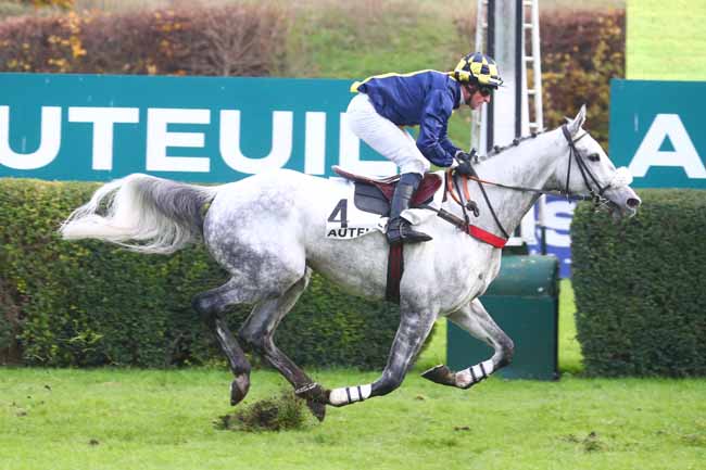 Photo d'arrivée de la course pmu PRIX GENERAL DONNIO à AUTEUIL le Samedi 30 novembre 2024