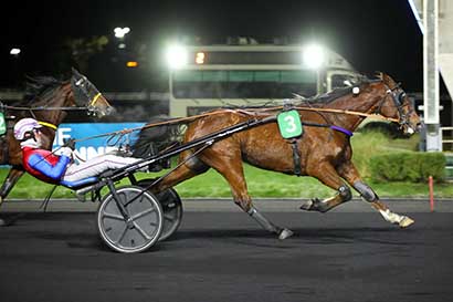 Photo d'arrivée de la course pmu PRIX DE MONTPELLIER à PARIS-VINCENNES le Vendredi 3 janvier 2025