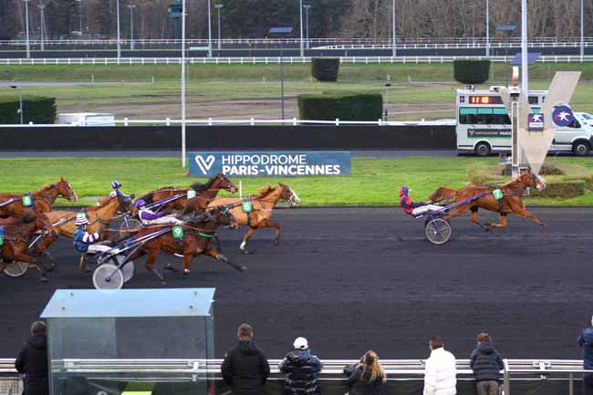 Photo d'arrivée de la course pmu PRIX DE POUILLY-SUR-LOIRE à PARIS-VINCENNES le Mardi 7 janvier 2025