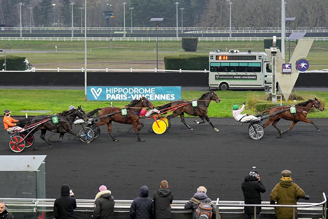 Photo d'arrivée de la course pmu PRIX DE BREST à PARIS-VINCENNES le Samedi 18 janvier 2025