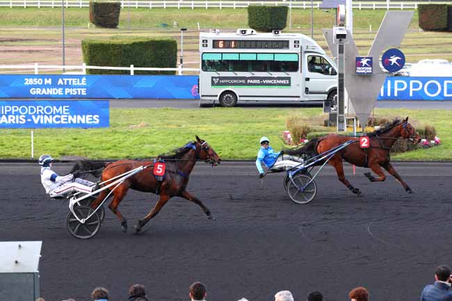 Photo d'arrivée de la course pmu PRIX D'ISSOIRE à PARIS-VINCENNES le Jeudi 30 janvier 2025