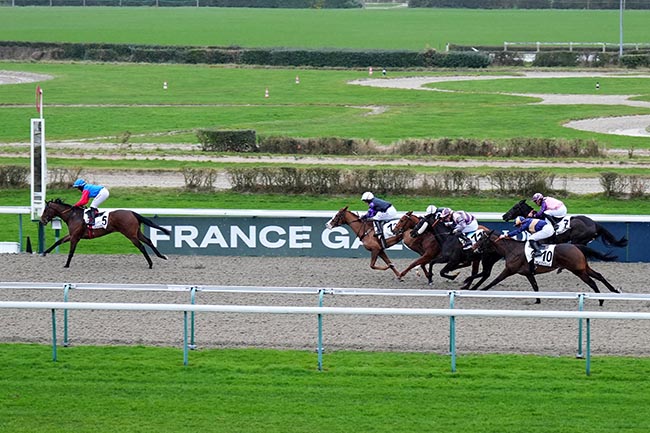 Photo d'arrivée de la course pmu PRIX DE LA COUR ORIOT à DEAUVILLE le Vendredi 31 janvier 2025