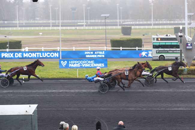 Photo d'arrivée de la course pmu PRIX DE MONTLUCON à PARIS-VINCENNES le Mardi 4 février 2025