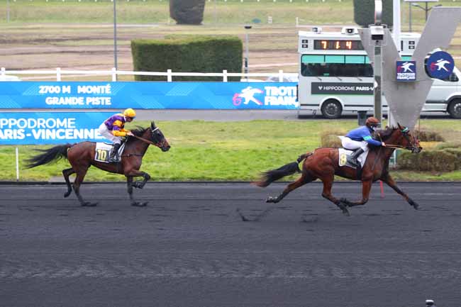 Photo d'arrivée de la course pmu PRIX DU POITOU à PARIS-VINCENNES le Jeudi 6 février 2025