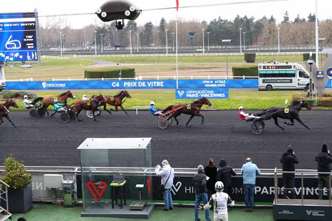 Photo d'arrivée de la course pmu PRIX DE VITRE à PARIS-VINCENNES le Mardi 11 février 2025
