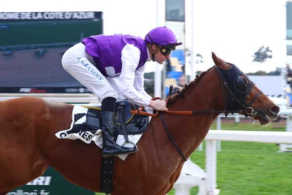 Photo d'arrivée de la course pmu PRIX DE LA MENTHE POIVREE à CAGNES-SUR-MER le Mercredi 19 février 2025