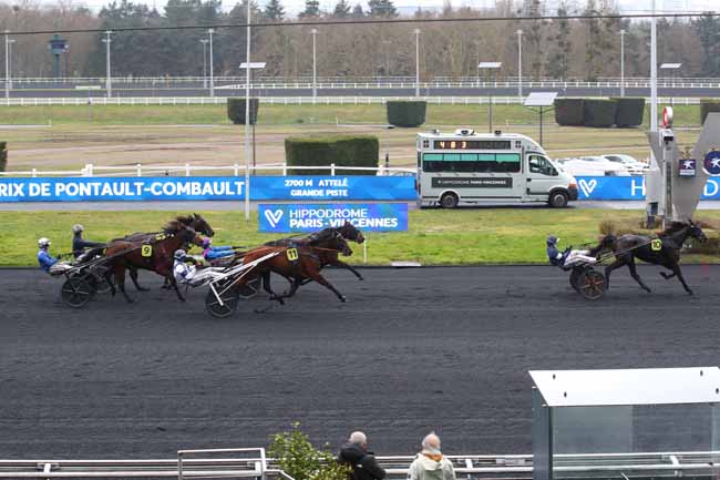 Photo d'arrivée de la course pmu PRIX DE PONTAULT-COMBAULT à PARIS-VINCENNES le Jeudi 20 février 2025