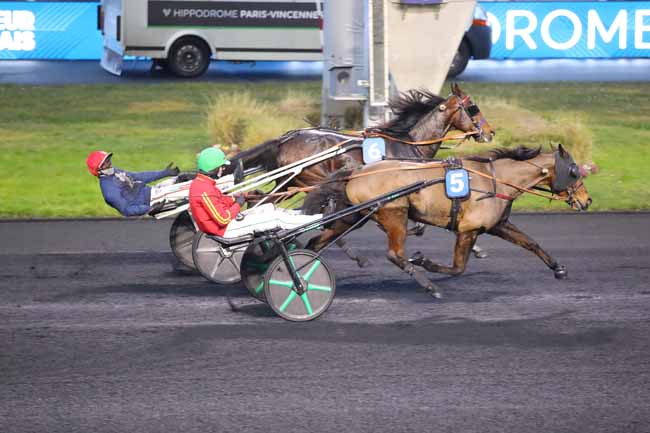 Photo d'arrivée de la course pmu PRIX DE MARCENAT à PARIS-VINCENNES le Jeudi 20 février 2025