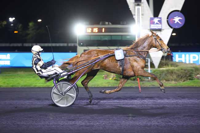 Arrivée quinté pmu PRIX DE PONT-L'EVEQUE à PARIS-VINCENNES
