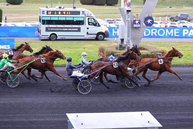 Photo d'arrivée de la course pmu PRIX DE FLOGNY-LA-CHAPELLE à PARIS-VINCENNES le Mercredi 26 février 2025