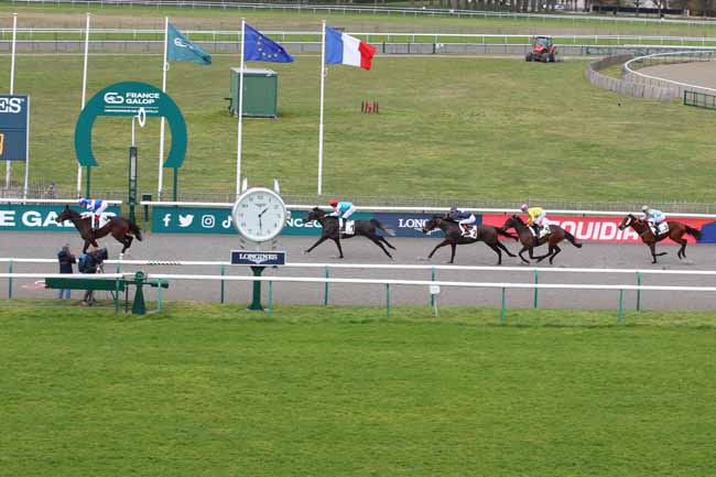 Photo d'arrivée de la course pmu PRIX GERARD BONICI à CHANTILLY le Jeudi 27 février 2025