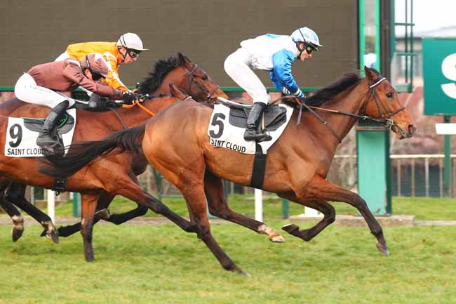 Photo d'arrivée de la course pmu PRIX LAVAREDE à SAINT CLOUD le Mardi 11 mars 2025