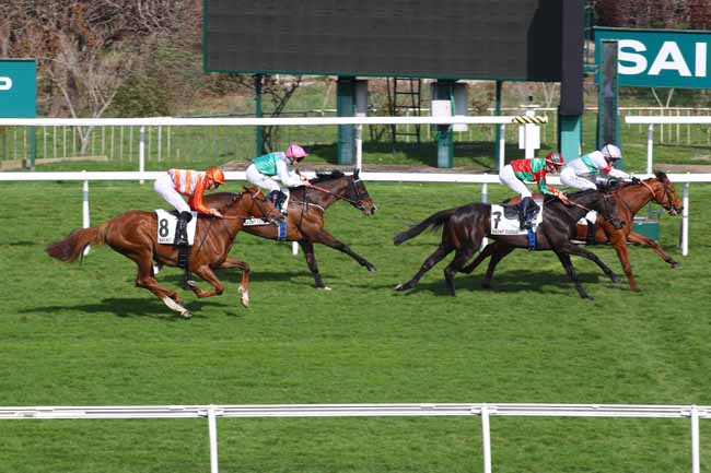Photo d'arrivée de la course pmu PRIX COMRADE à SAINT CLOUD le Mardi 25 mars 2025