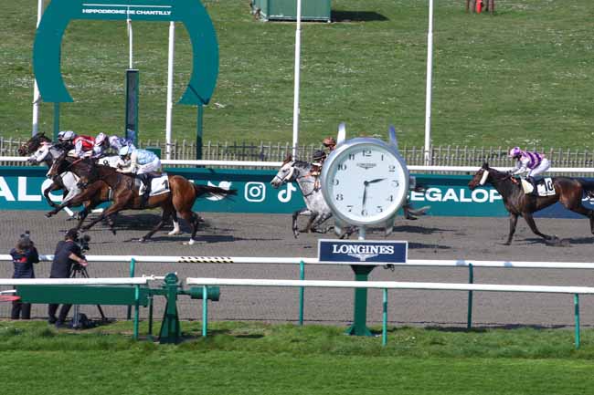 Photo d'arrivée de la course pmu PRIX DE LA FU MADAME à CHANTILLY le Jeudi 27 mars 2025