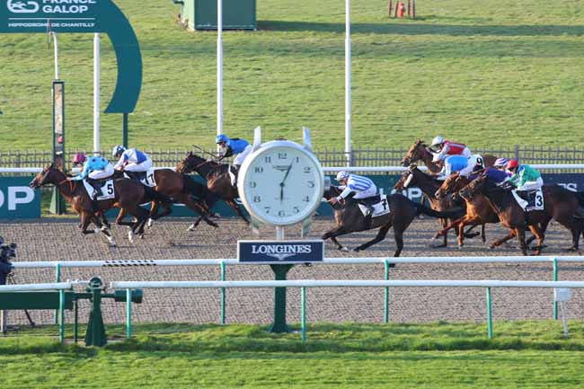 Photo d'arrivée de la course pmu PRIX JONGLEUR à CHANTILLY le Jeudi 27 mars 2025