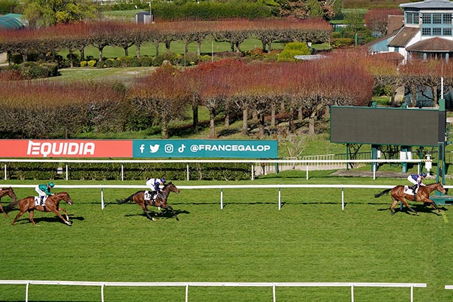Photo d'arrivée de la course pmu PRIX KASHMIR II à SAINT CLOUD le Samedi 29 mars 2025