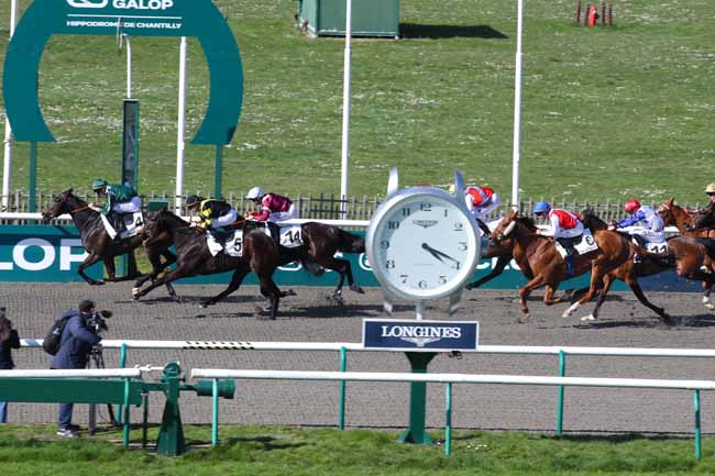 Photo d'arrivée de la course pmu PRIX DE L'AMANDIER à CHANTILLY le Lundi 31 mars 2025