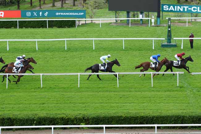 Photo d'arrivée de la course pmu PRIX BASSE POINTE à SAINT CLOUD le Mercredi 23 avril 2025