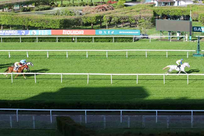 Photo d'arrivée de la course pmu PRIX DE L'AUTOROUTE DE L'OUEST à SAINT CLOUD le Mercredi 23 avril 2025