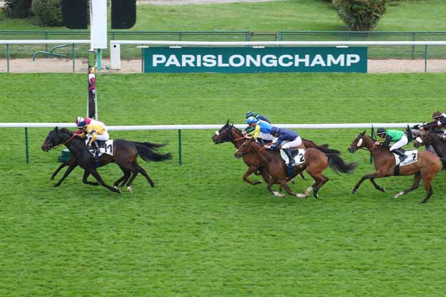 Photo d'arrivée de la course pmu PRIX DES BOUFFES PARISIENS à LONGCHAMP le Jeudi 24 avril 2025