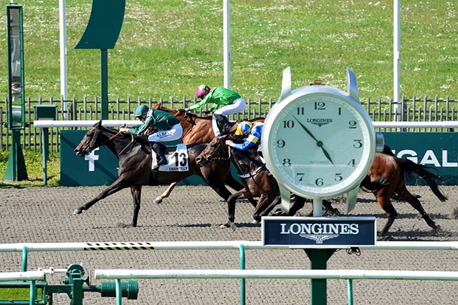 Photo d'arrivée de la course pmu PRIX DE L'ARRONDISSEMENT DE BEAUVAIS à CHANTILLY le Lundi 28 avril 2025