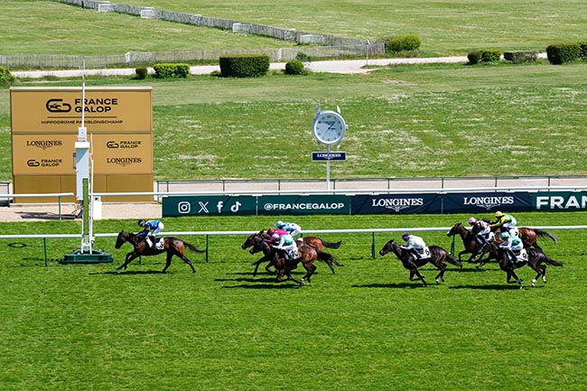 Photo d'arrivée de la course pmu PRIX DE TREVISE à LONGCHAMP le Mercredi 30 avril 2025