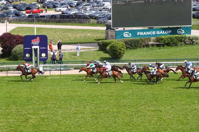 Photo d'arrivée de la course pmu PRIX DE MOGADOR à LONGCHAMP le Dimanche 11 mai 2025