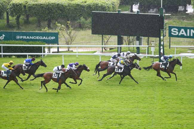 Photo d'arrivée de la course pmu PRIX COMTESSE DE LOIR à SAINT CLOUD le Mardi 13 mai 2025