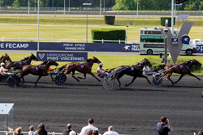Photo d'arrivée de la course pmu PRIX DE FECAMP à PARIS-VINCENNES le Mercredi 14 mai 2025