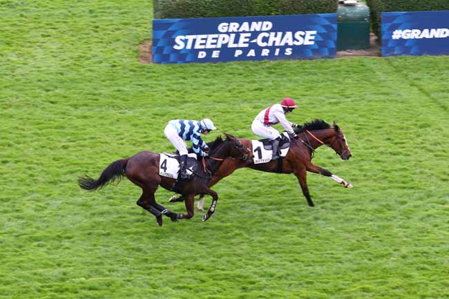 Photo d'arrivée de la course pmu PRIX DJARVIS à AUTEUIL le Samedi 17 mai 2025