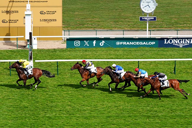 Photo d'arrivée de la course pmu PRIX DE MONTRETOUT à LONGCHAMP le Jeudi 22 mai 2025