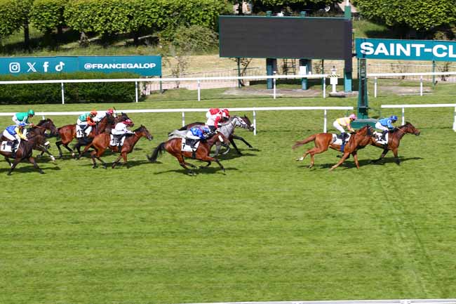 Photo d'arrivée de la course pmu PRIX DU DOMAINE DE FOUILLEUSE à SAINT CLOUD le Vendredi 23 mai 2025