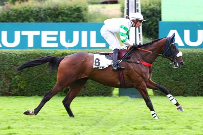 Photo d'arrivée de la course pmu PRIX VIEUX BEAUFAI à AUTEUIL le Mardi 27 mai 2025