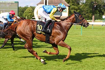 Photo d'arrivée de la course pmu PRIX DU PALAIS IMPERIAL à COMPIEGNE le Vendredi 30 mai 2025