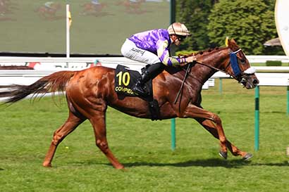Photo d'arrivée de la course pmu PRIX DE LA GARDE IMPERIALE à COMPIEGNE le Vendredi 30 mai 2025