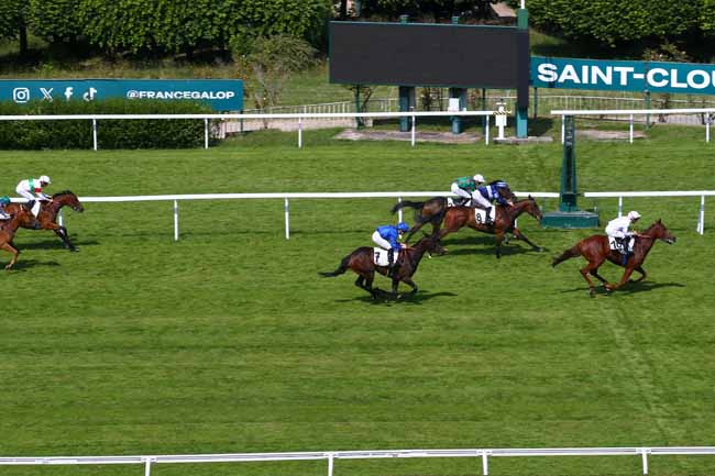 Photo d'arrivée de la course pmu PRIX SPINNING WORLD à SAINT CLOUD le Vendredi 13 juin 2025